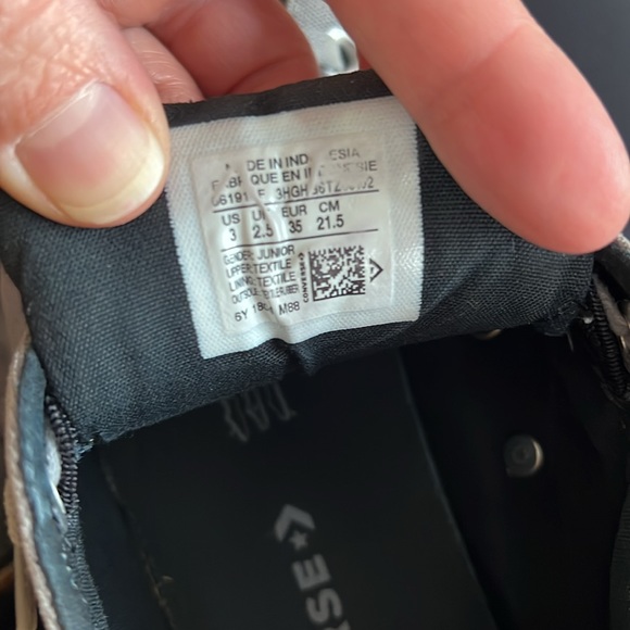 Converse gray Girls size 3 - Picture 4 of 4